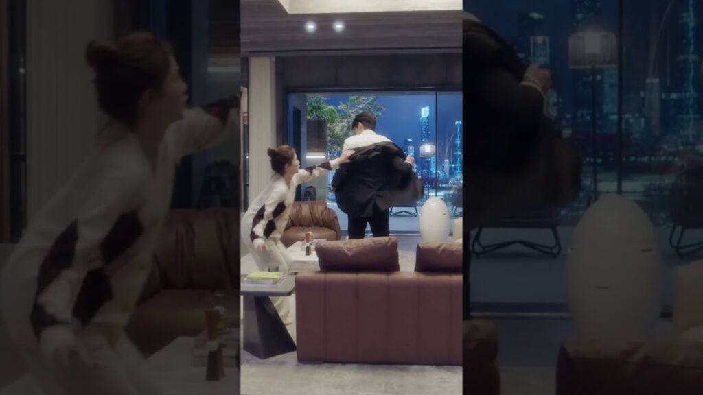 قامت البطلة بسكب الشاي بشكل مدروس للرئيس التنفيذي وخلعت معطفها🤤 #OnlyForLove قامت البطلة بسكب الشاي بشكل مدروس للرئيس التنفيذي وخلعت معطفها🤤 #OnlyForLove