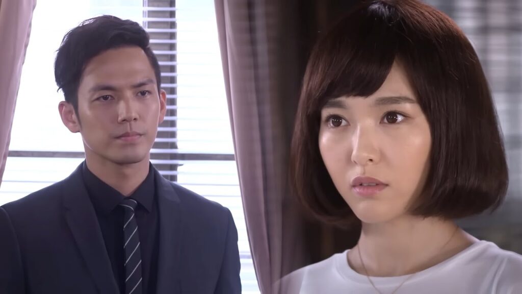 "أنصحك بعدم مناقشة مسألة الملكية مع محام" عبرت صورة في محفظته أخيرًا عن حبه لها! مشهد من "إشراقتي"