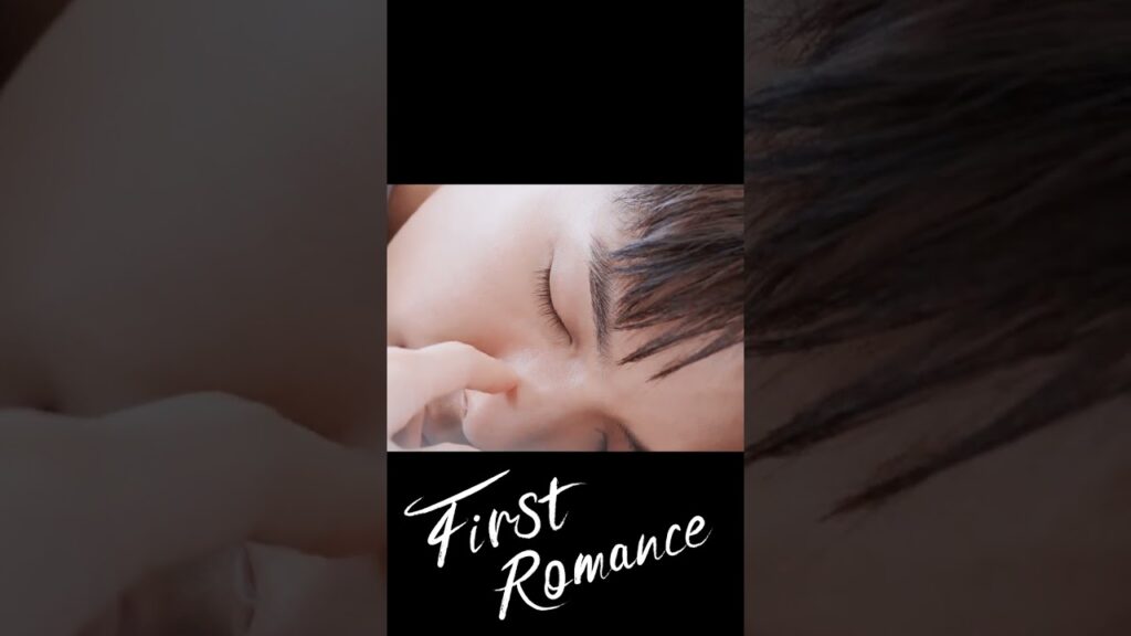 تتأمل ملامحه و تداعب شعره 🥺💜 #初恋了那么多年 #رومانسيتي_الاولى #FirstRomance#wanpeng #rileywang  #wangyilun