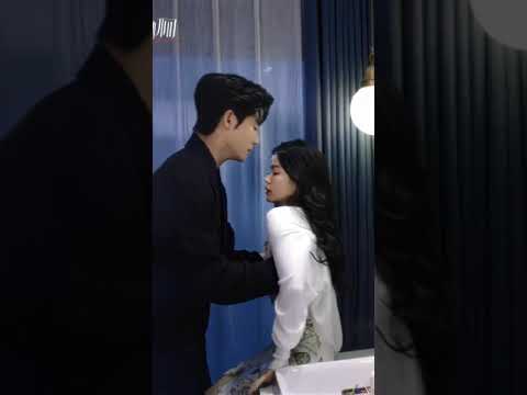 انا رجل جشع عناق واحد منك لا يكفيني 🔥#FatalAllure #非她不可 #YOUKU #جاذبية_قاتلة #daigaozheng #hongxiao