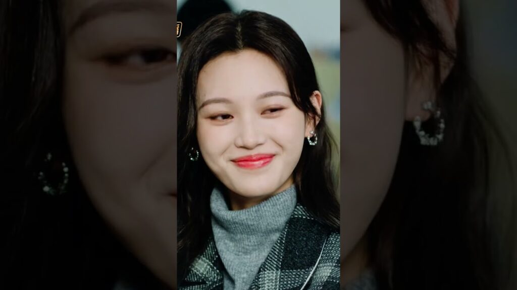 شعر المعلم بالغيرة قليلاً عندما رأى الطالبة التي كانت تلاحقه تتحدث مع رجل آخر🤣 #OnlyForLove شعر المعلم بالغيرة قليلاً عندما رأى الطالبة التي كانت تلاحقه تتحدث مع رجل آخر🤣 #OnlyForLove