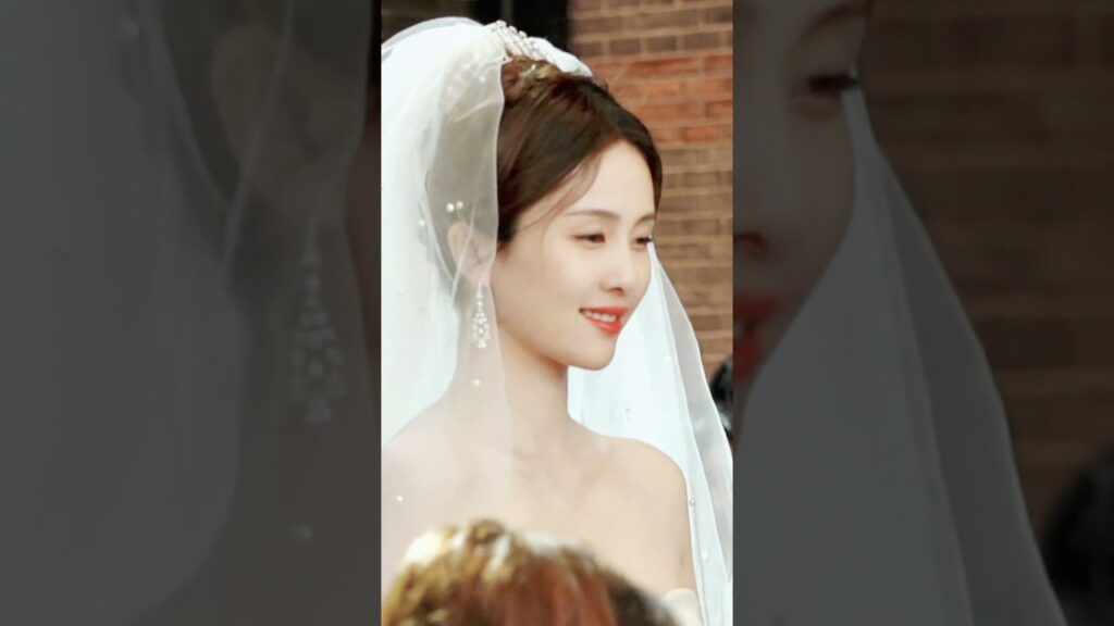 أخيرًا، في انتظار هذه اللحظة، دعني أسير ببطء نحوك وأكون معك إلى الأبد…💕💕 #OnlyForLove أخيرًا، في انتظار هذه اللحظة، دعني أسير ببطء نحوك وأكون معك إلى الأبد...💕💕 #OnlyForLove