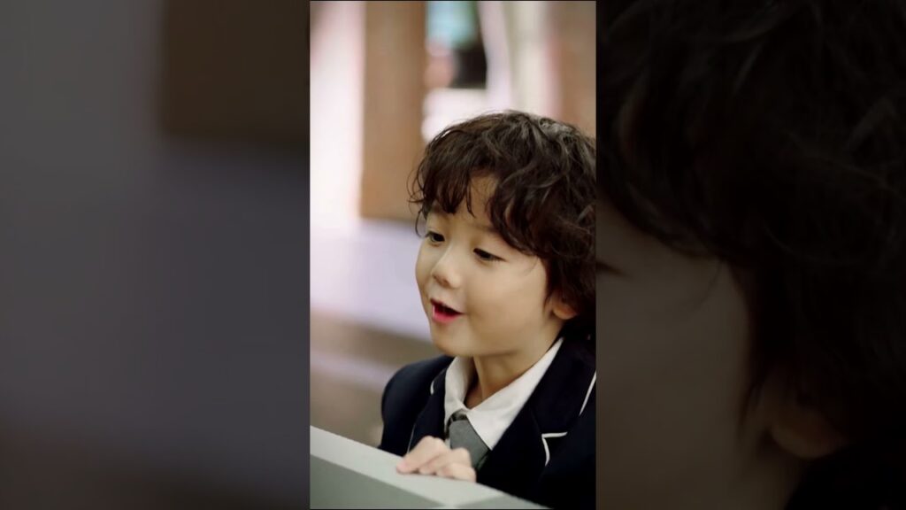 البطلة وشياوباو يحرسان بصمت الرئيس الذي أصيب بصدمة كبيرة❤️‍🩹#UnforgettableLove