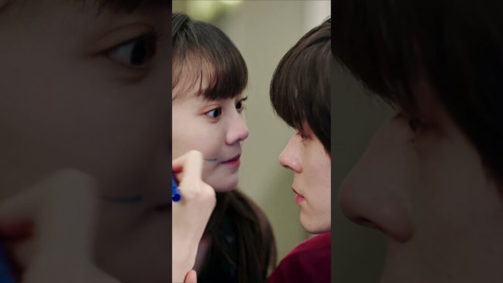 شياوباو المشاغب يسمح لأمه برسم صور على وجه أبيه النائم#UnforgettableLove شياوباو المشاغب يسمح لأمه برسم صور على وجه أبيه النائم#UnforgettableLove