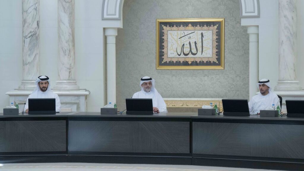 تنفيذي الشارقة يطلع على سير العمل في المشروعات التنموية بالإمارة تنفيذي الشارقة يطلع على سير العمل في المشروعات التنموية بالإمارة