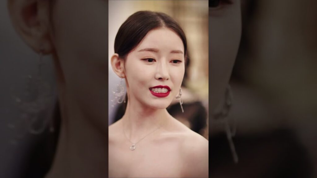 الرئيس التنفيذي يساعد البطلة التي سقطت في الحفلة🥺 #UnforgettableLove