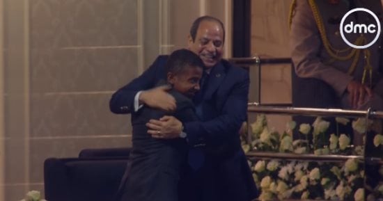 الطفل أنس حسين: الرئيس السيسى حقق حلمي بمصافحته وفوجئت بسرعة استجابته