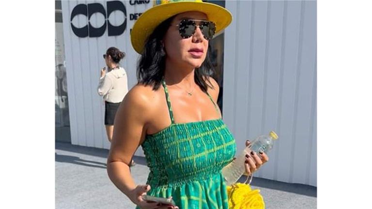 بفستان قصير مكشوف.. 10 صور لإطلالة رانيا يوسف في مهرجان الجو