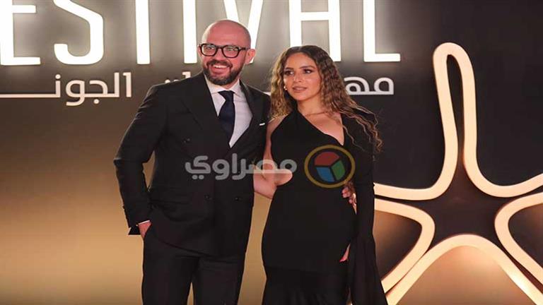 رفقة زوجها.. إطلالة مميزة لـ جميلة عوض في حفل هشام نزيه بمهر