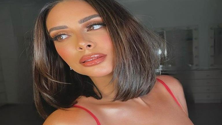 بنطلون غريب.. بسنت شوقي تخطف الأنظار في فاعليات خامس أيام ال