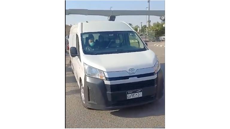 شمس البارودي وميرفت أمين.. في جنازة حسن يوسف من مسجد الشرطة شمس البارودي وميرفت أمين.. في جنازة حسن يوسف من مسجد الشرطة