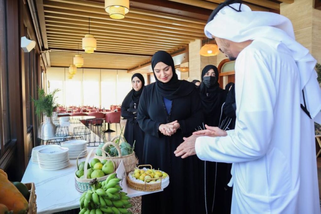 «التغير المناخي» تستعرض سبل دعم المزارعين وإنتاجيتهم «التغير المناخي» تستعرض سبل دعم المزارعين وإنتاجيتهم