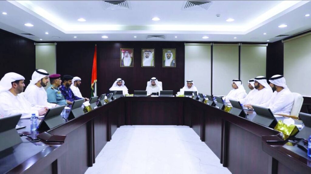 لجنة إزالة تعديات المزارع تناقش نتائج حملاتها في الذيد لجنة إزالة تعديات المزارع تناقش نتائج حملاتها في الذيد