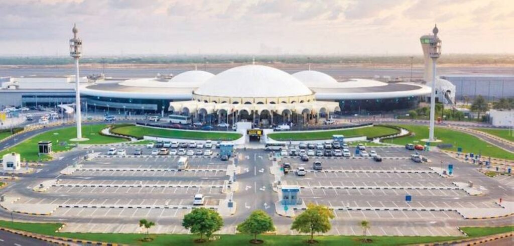 4.4 ملايين مسافر عبر مطار الشارقة خلال الربع الثالث 4.4 ملايين مسافر عبر مطار الشارقة خلال الربع الثالث