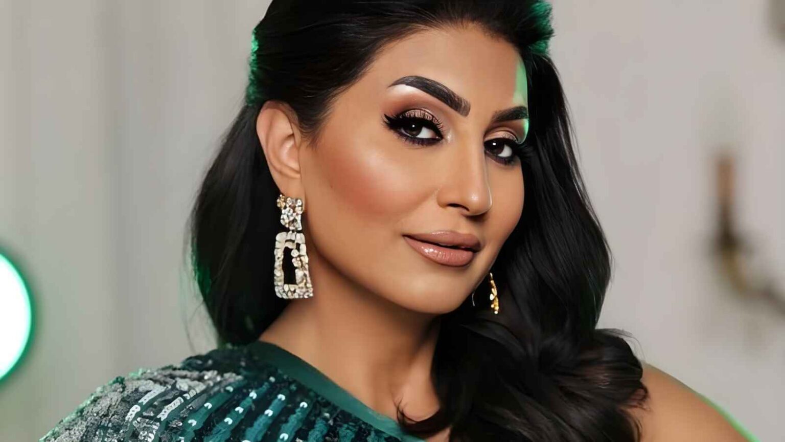 كيف ردت الهندية بارنيتا بورتهاكور على دعوة وفاء عامر لها بزيارة مصر؟ google-banner