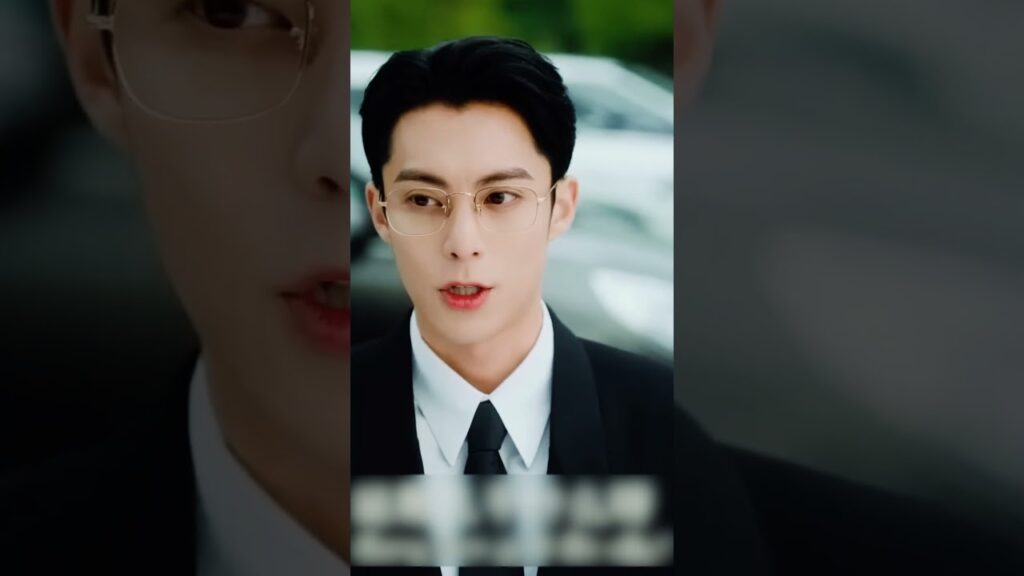 رأت فتاة تتدلل على الرئيس التنفيذي، وبدأت تشعر بالغيرة😝 #OnlyForLove رأت فتاة تتدلل على الرئيس التنفيذي، وبدأت تشعر بالغيرة😝 #OnlyForLove