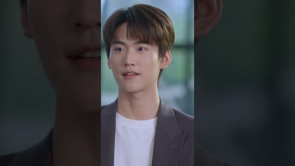 أمسك الرئيس التنفيذي يد صديقته بثقة أمام منافسته في الحب😉 #OnlyForLove أمسك الرئيس التنفيذي يد صديقته بثقة أمام منافسته في الحب😉 #OnlyForLove