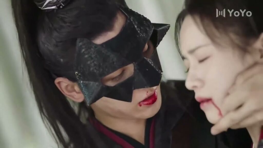 تتأذى زوجتـه و يحاول انقذها لكنـه يصاب ايضاً ( الحقيقة او الجرأة )