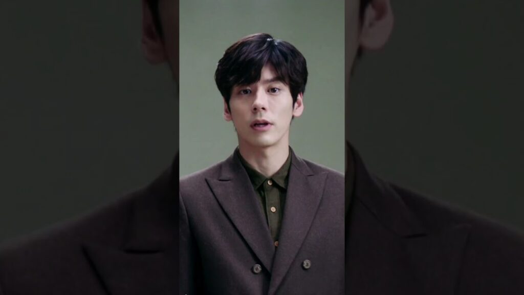 اشتمت الفتاة رائحة ملابس المعلم تشانغ واكتشفها المعلم تشانغ🤣 #PerfectAndCasual اشتمت الفتاة رائحة ملابس المعلم تشانغ واكتشفها المعلم تشانغ🤣 #PerfectAndCasual