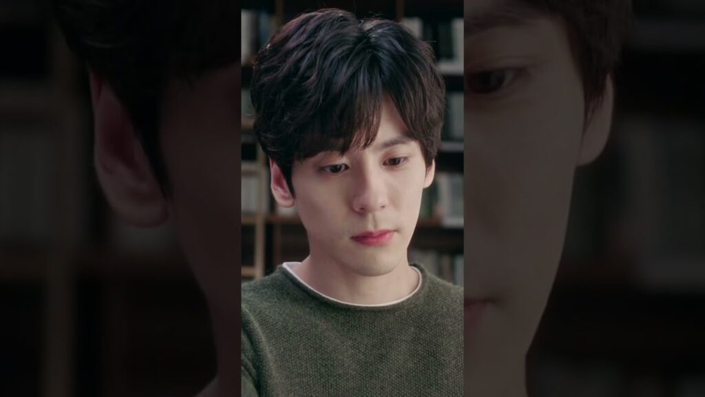 في هذه اللحظة، لم يتمكن المعلم تشانغ من السيطرة على نفسه وقبل يون شو💘 #PerfectAndCasual