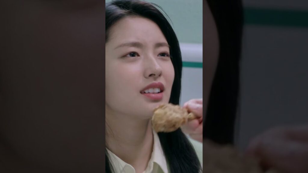 كان المعلم تشانغ يشعر بالغيرة وأصاب يون شو عن طريق الخطأ🤣🤣🤣 #PerfectAndCasual كان المعلم تشانغ يشعر بالغيرة وأصاب يون شو عن طريق الخطأ🤣🤣🤣 #PerfectAndCasual