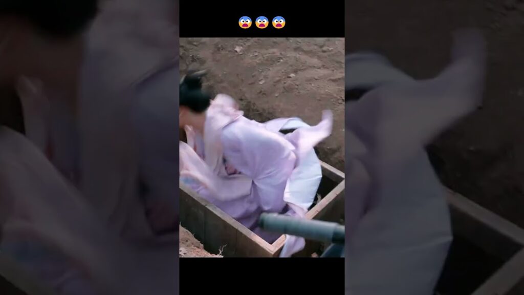 يتم دفنها وهي حية للقضاء عليها💔  #ZhaoLuSi  #قصة_فتاة_اللؤلؤة #TheStoryofPearlGirl #youku