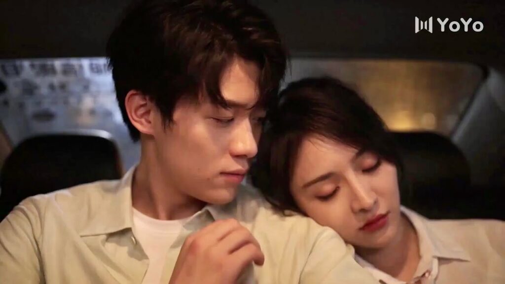 يدفع أضعاف الأجرة لكي لا تسيقظ و يبقى معها هكذا ( حبيبتي المشغولة | Busy Darling )