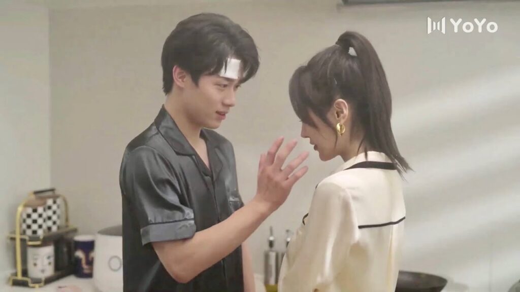 تطبخ لأول مرة و تحرق مطبـخـه لكنـه يتظاهر بأنه لم يحدث شيء ( حبيبتي المشغولة | Busy Darling )