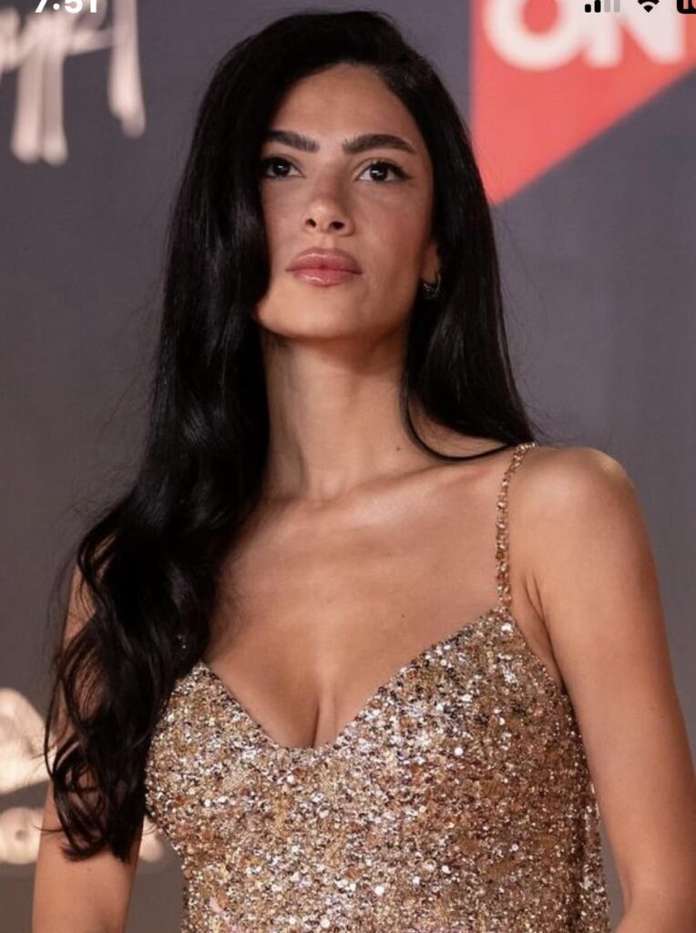 Huda little milky Boobs🔥🔥