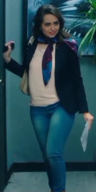 Heba Magdy - Hot in jeans