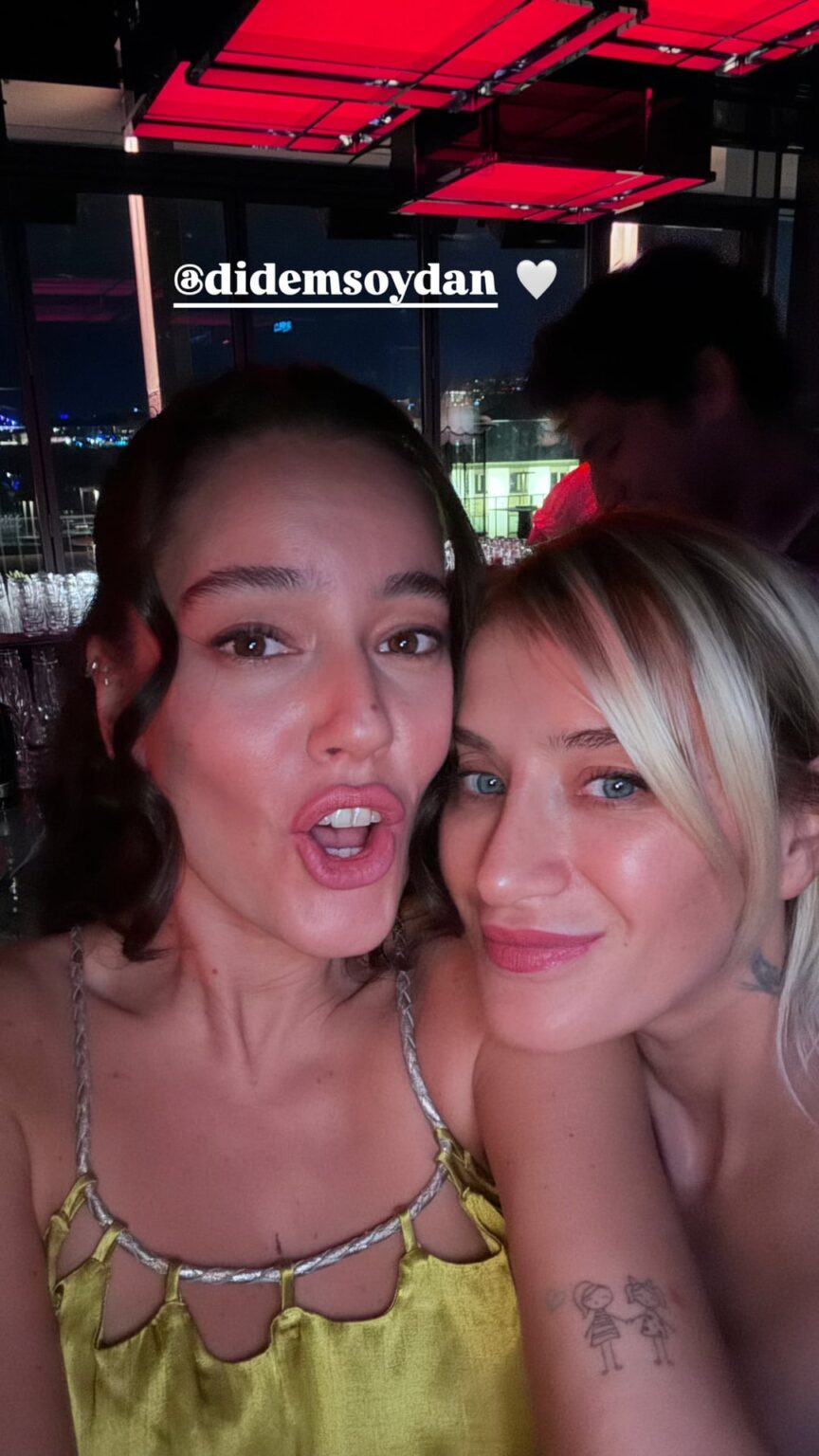 Pelin Akil ve Didem Soydan