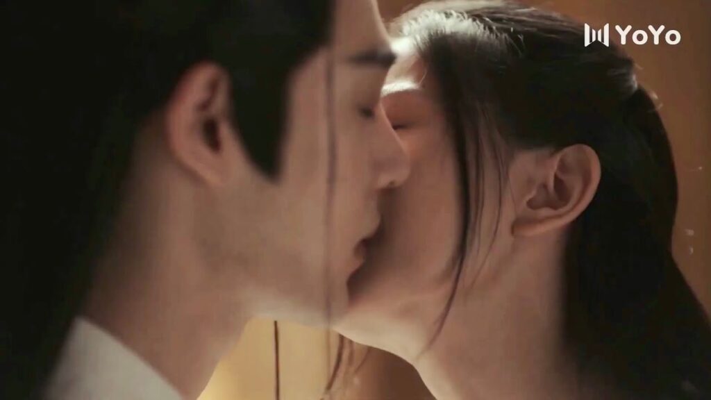 كيف لكِ ان تسرقـي قلبي و تفكيري هكذا   ( يـي تشينغ : الولادة من جديد|YeCheng:Reborn)