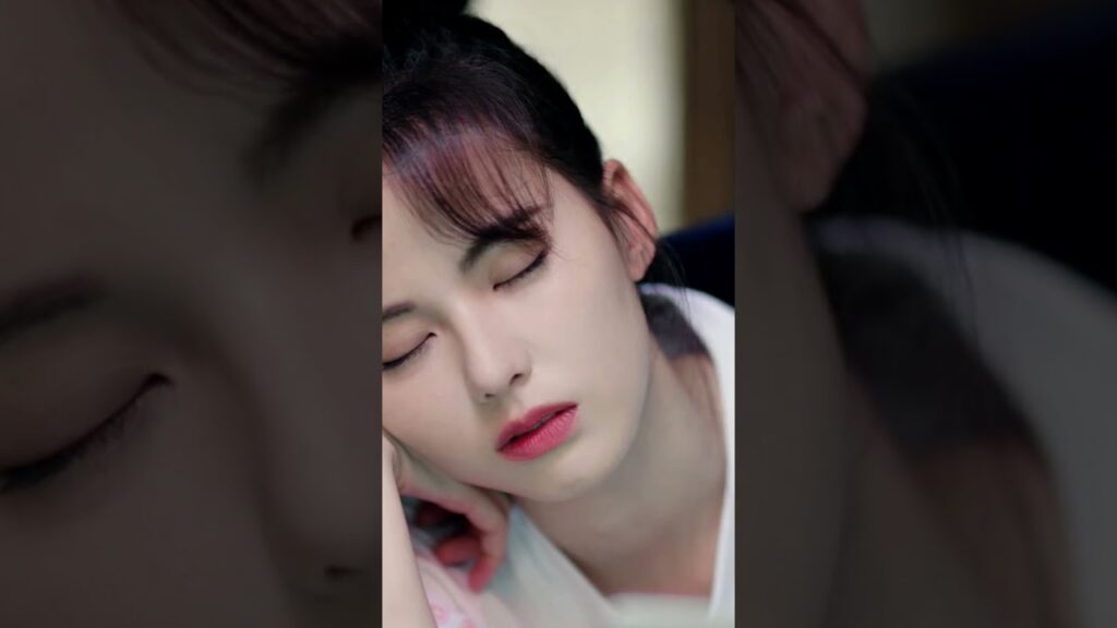 الرئيس التنفيذي يرتدي معطفاً على الفتاة التي نامت في العمل💓#IMayLoveYou