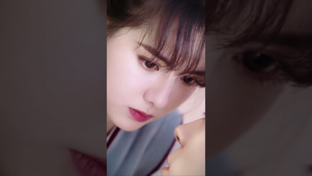 شاهدت الفتاة الرئيس التنفيذي وهو يشرب الماء وألقت بنفسها بين ذراعيه🤗#IMayLoveYou