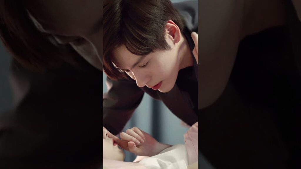 قام المدير التنفيذي بمسح دموع صديقته النائمة❤️‍🩹#IMayLoveYou