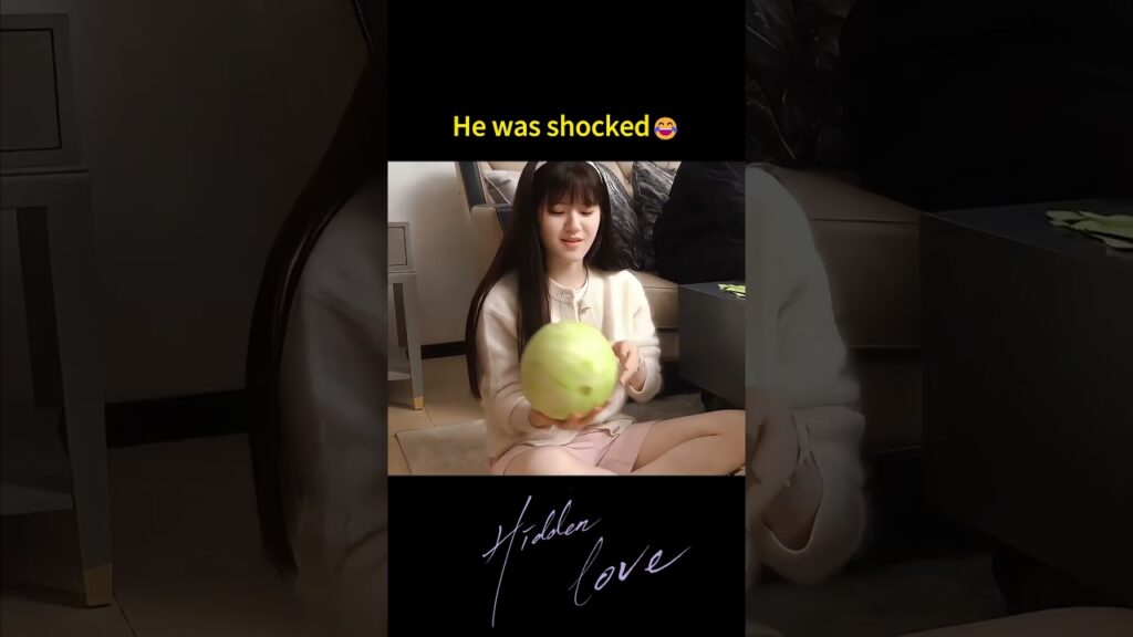 لطافة تفوق الوصف 😂  #HiddenLove #حب_خفي #zhaolusi #chenzheyuan #cdrama #youku