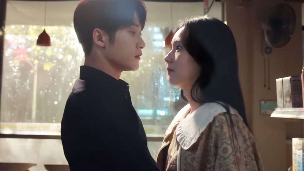 ينقطع التيار الكهربائي و تخاف حبيبـته 💔 ( احبني و احب صوتي ) ينقطع التيار الكهربائي و تخاف حبيبـته 💔 ( احبني و احب صوتي )