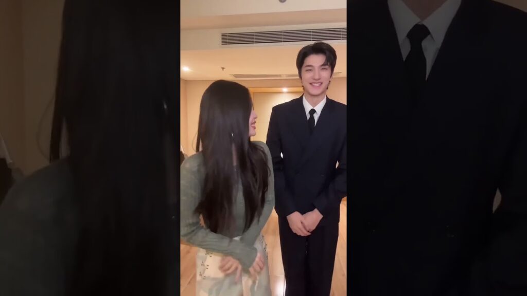 بعض المرح  مع وي جي و #YuShuxin و شان تشونغ  #linyi  | #تزلج_بالحب   #skiintolove #嘘国王在冬眠