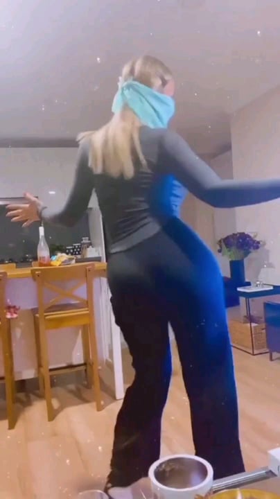 Hande Sarıoğlu (efsanenin başlangıcı)