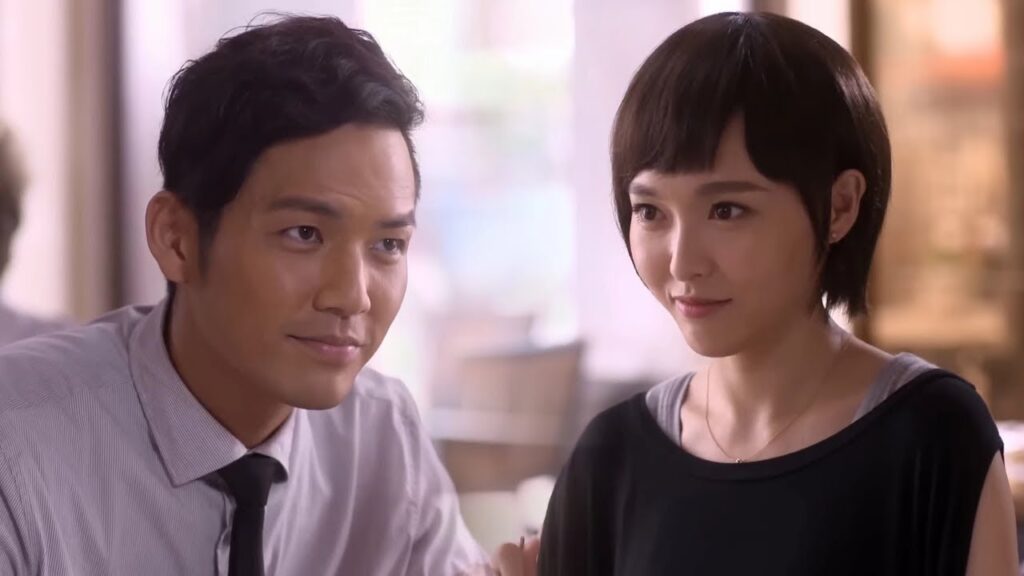 يحزن عندما يدرك سبب مغادرة حبيبته المفاجئ ورفض عودتها رغم صعوباتها! مشهد من "إشراقتي"