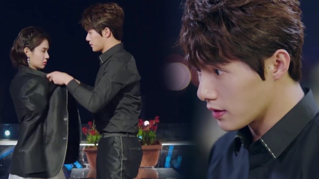 لا يريد ان يرى أحد جمالها وهي ترتدي هذا الفستان الابيض ❤️( الجمال القبيح  )