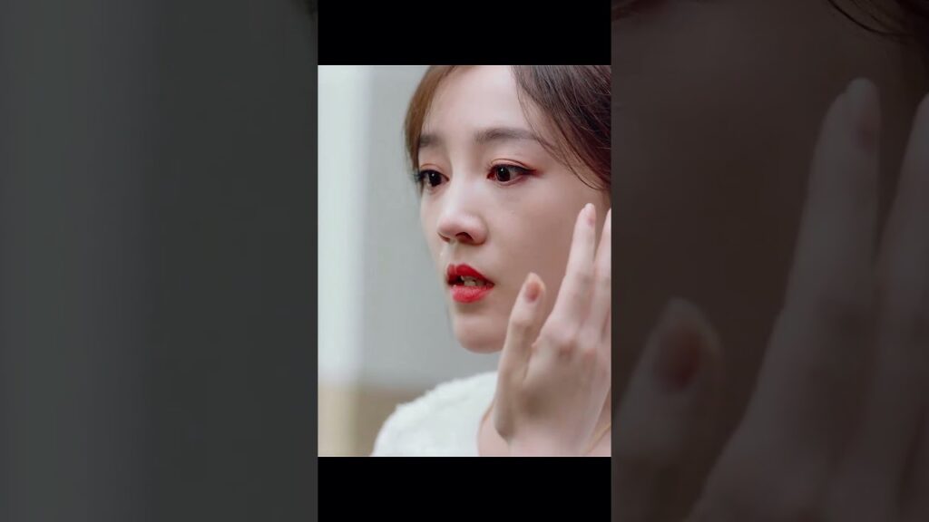 تجرؤين على صفعي ! هل نسيت من انت ! #hehua #هي_تركب_الرياح #sheridesthewind #youku