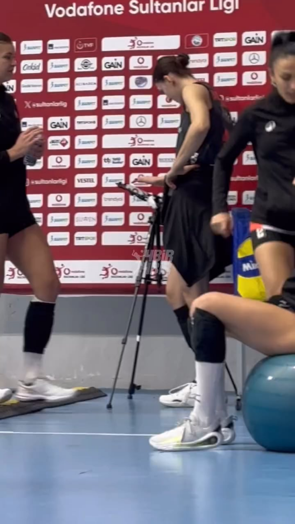 Hande Baladın ve Simge Aköz