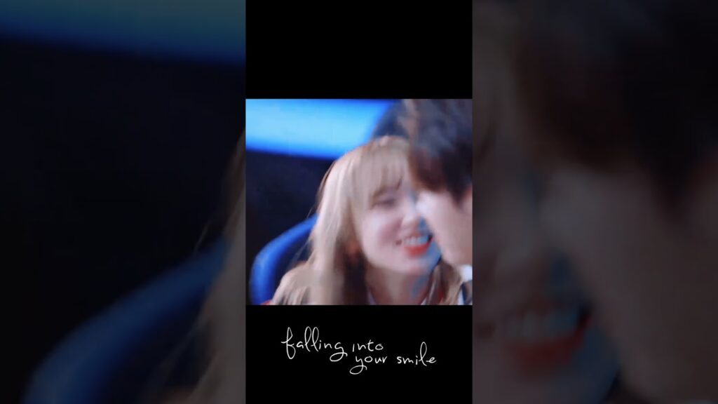 تقبل قائد الفريق امام الجمهور بلا تردد😍 #الوقوع_بحب_ابتسامتك #fallingintoyoursmile #xukai #chengxiao تقبل قائد الفريق امام الجمهور بلا تردد😍 #الوقوع_بحب_ابتسامتك #fallingintoyoursmile #xukai #chengxiao