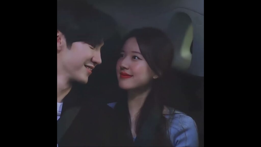 يقبلها و يمسك يدها امام اخيها  😂😂 #HiddenLove #حب_خفي #zhaolusi #VictorMa #youku #chenzheyuan