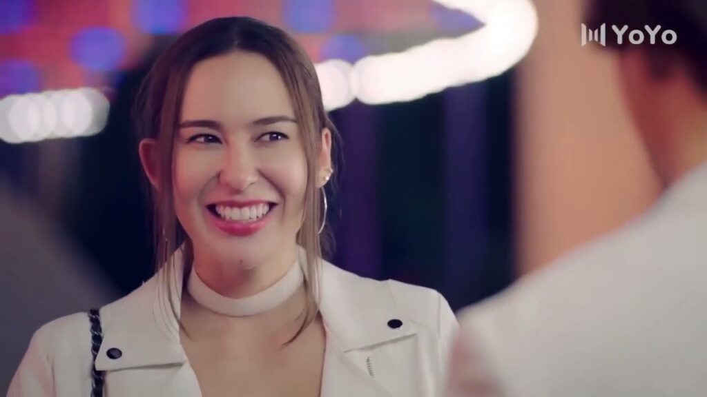 تجعل صديقتها تذب على الموعد بدلاً منها😍 ( انتي جميلة )