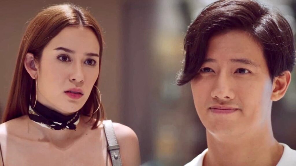 ترى صديقتها تعانق الرجل الذي تحبـه  💔😱( انتي جميلة )