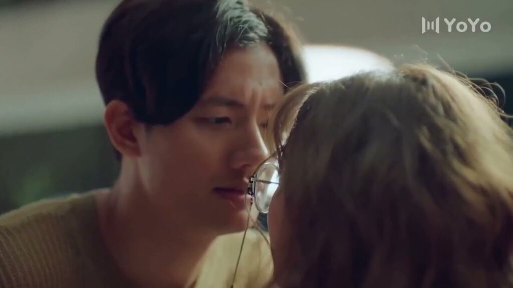 الرئيس المغرور يقبلها عن طريق الخطأ ❤️( انتي جميلة )