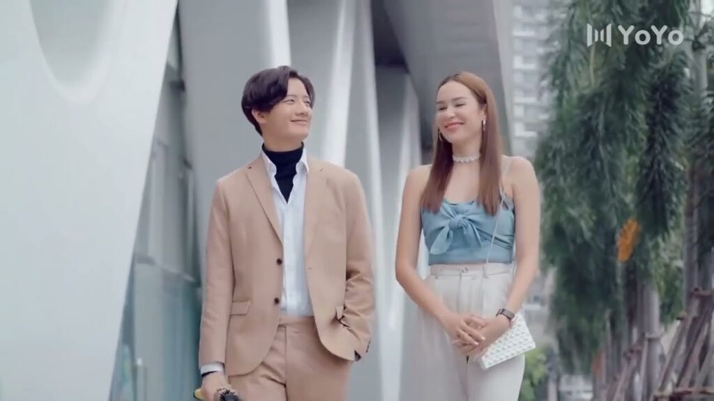 انتي لست الفتاة التي أحببتها في الماضي  ( انتي جميلة )