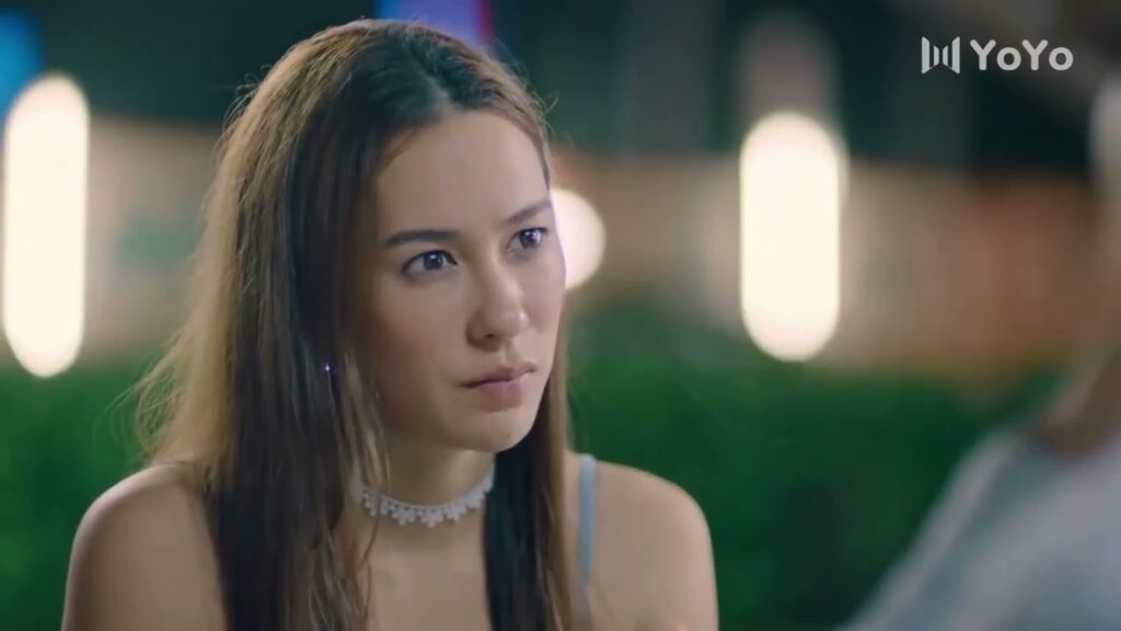 لم يمر على انفصالها سوى دقيقة لكنها تجد رجل آخر ( انتي جميلة )